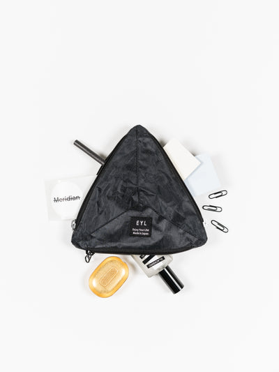 Medium Pouch Hybrid DCF Black