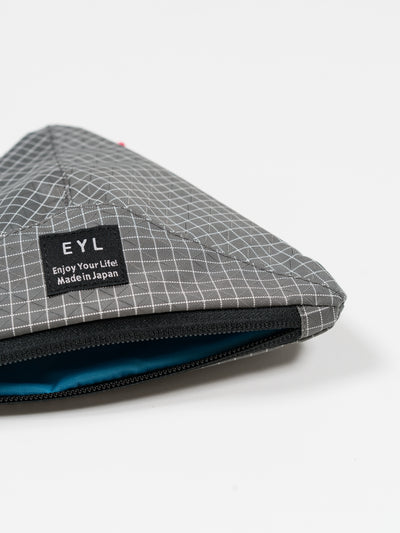Medium Pouch Dyneema 210 Denier X-Grid Grey